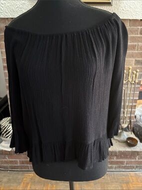 Sanctuary Black Off-Shoulder Ruffle-Hem Top